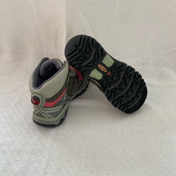 Keen Women’s MidRise Hiking Boot - Picture 4 of 11